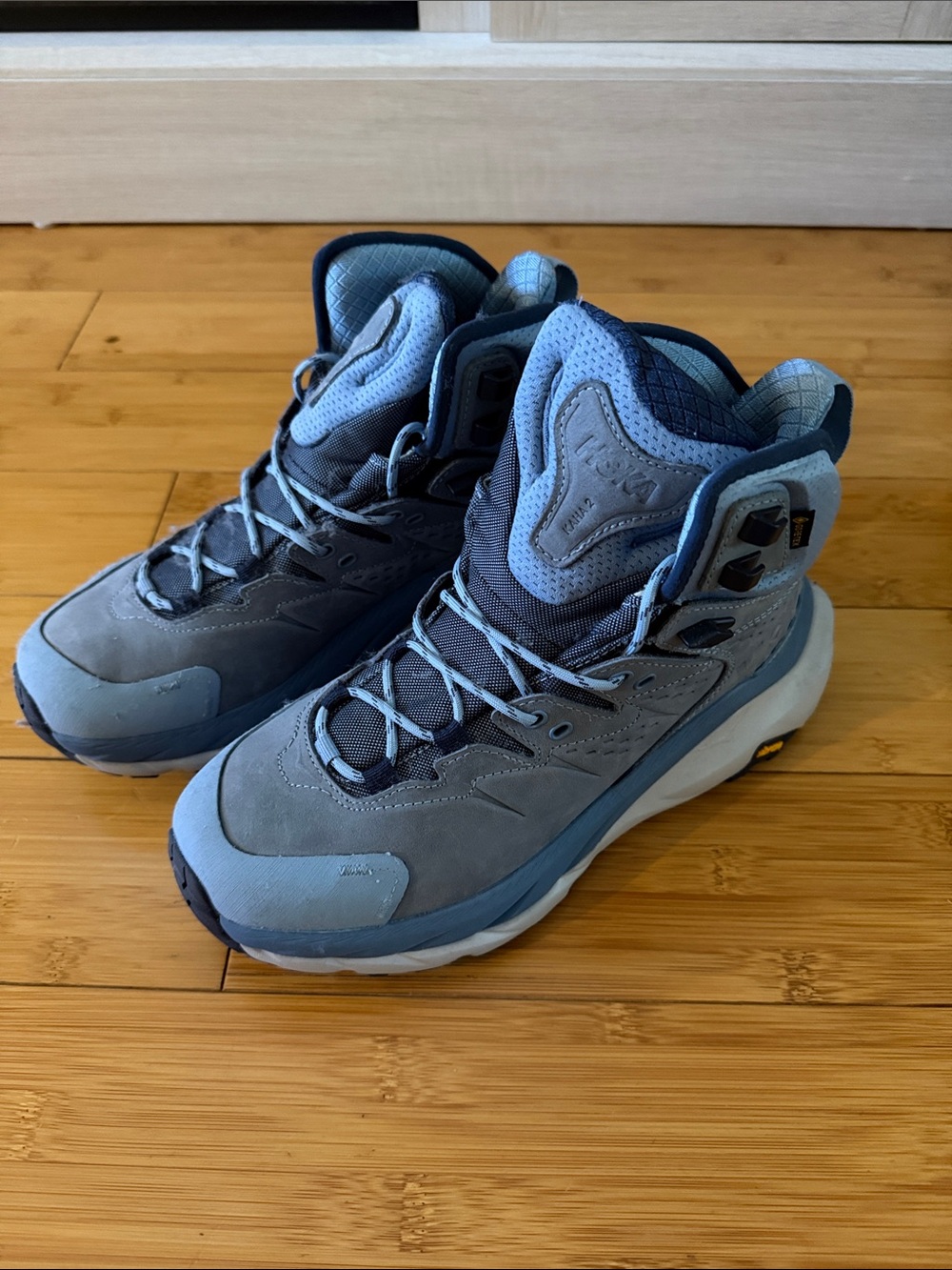Hoka One One Kaha 2 GTX Mid Womens Size 7.5 Shoes Costal Blue Hiking Trail NEW